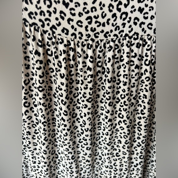 Carly Jean Babydoll Leopard Print Dress - Picture 3 of 4